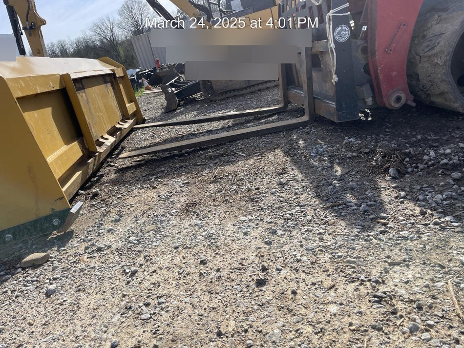 2022 PALADIN 48" Pallet Forks - Paladin