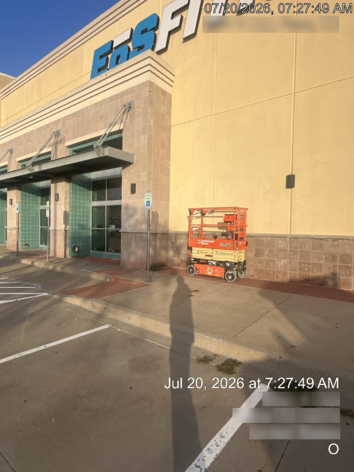 2022 JLG R1932
