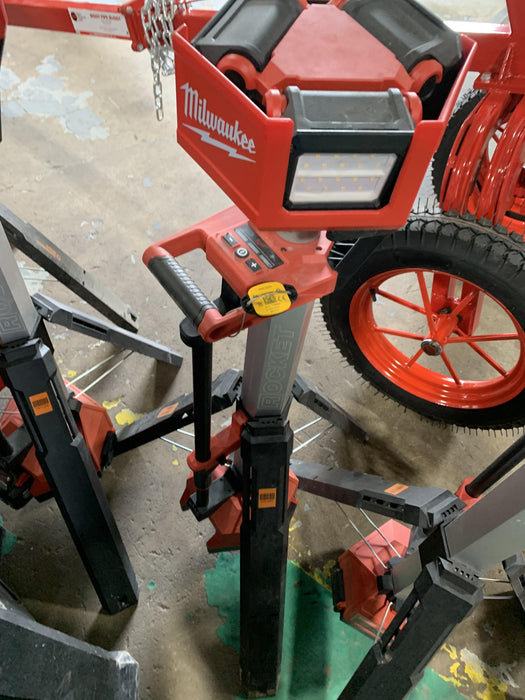 2022 MILWAUKEE 2136-20