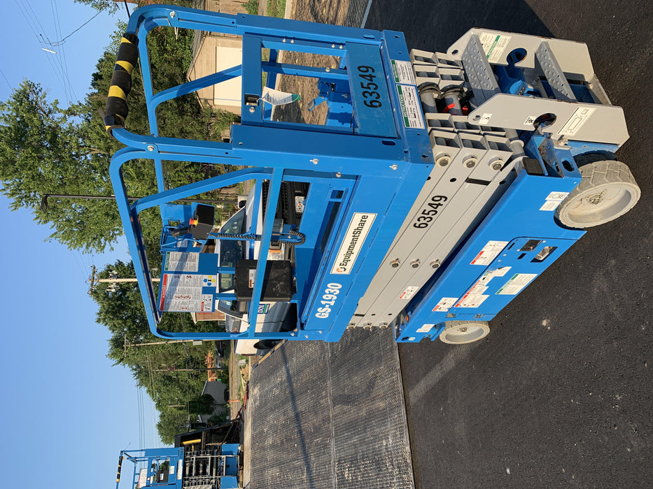 2020 Genie GS-1930 Solid Non Marking Tires, Beacon, Folding rails with half height swing gate