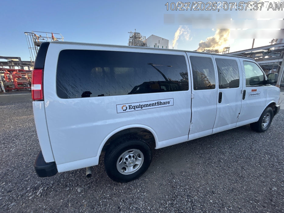 2023 CHEVROLET Express Van - Rental