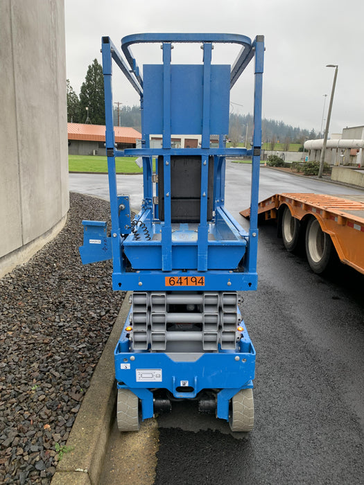 2020 Genie GS-1930 Solid Non Marking Tires, Beacon, Folding rails with half height swing gate, 800W Inverter