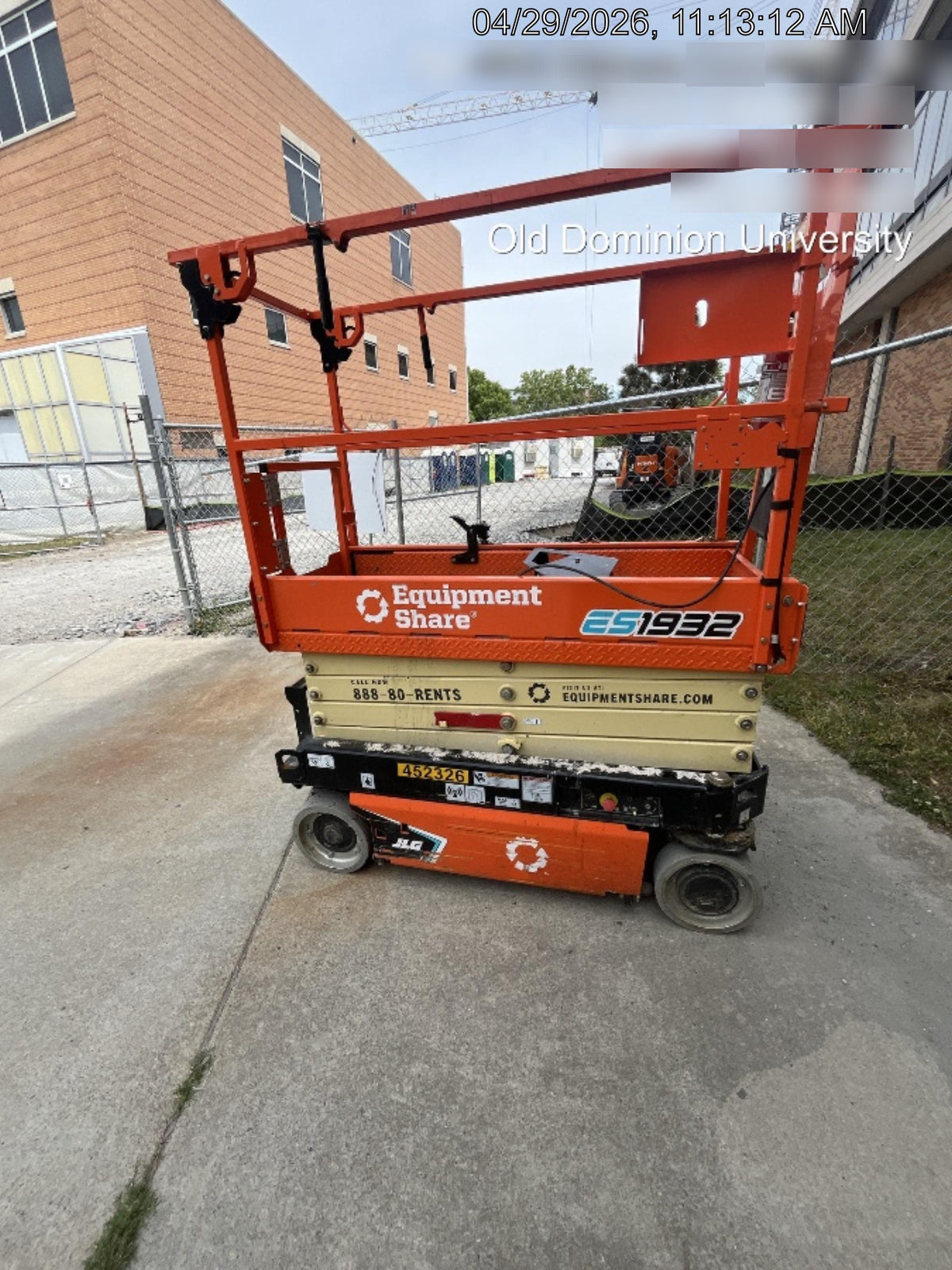 2024 JLG ES1932