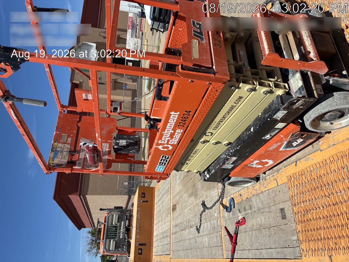 2023 JLG ES1932