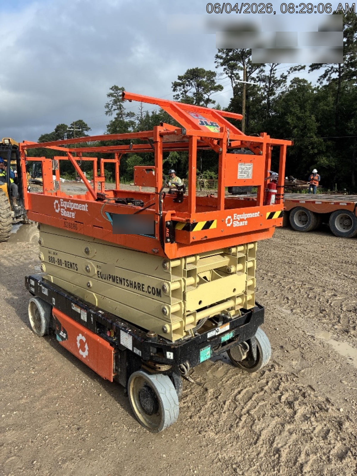 2025 JLG ES3246