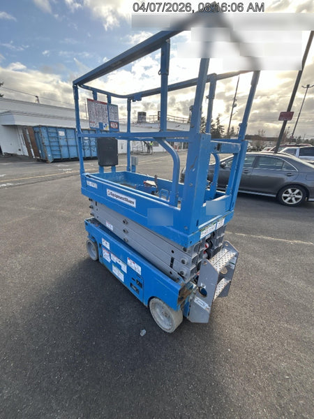 2020 Genie GS-1930 Solid Non Marking Tires, Beacon, Folding rails with half height swing gate, 800W Inverter