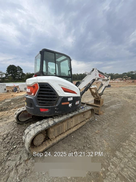 2022 Bobcat E50 Cab/Heat/Air, Rubber Tracks, Manual QC, Hydraulic Thumb
