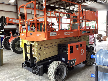 2023 JLG ERT4069