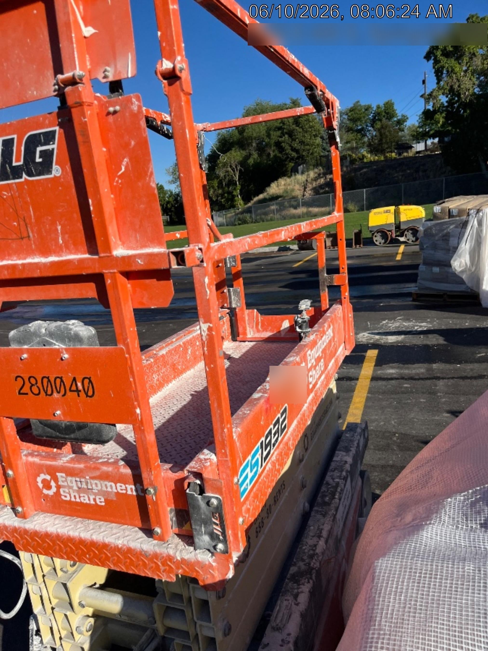 2022 JLG ES1932
