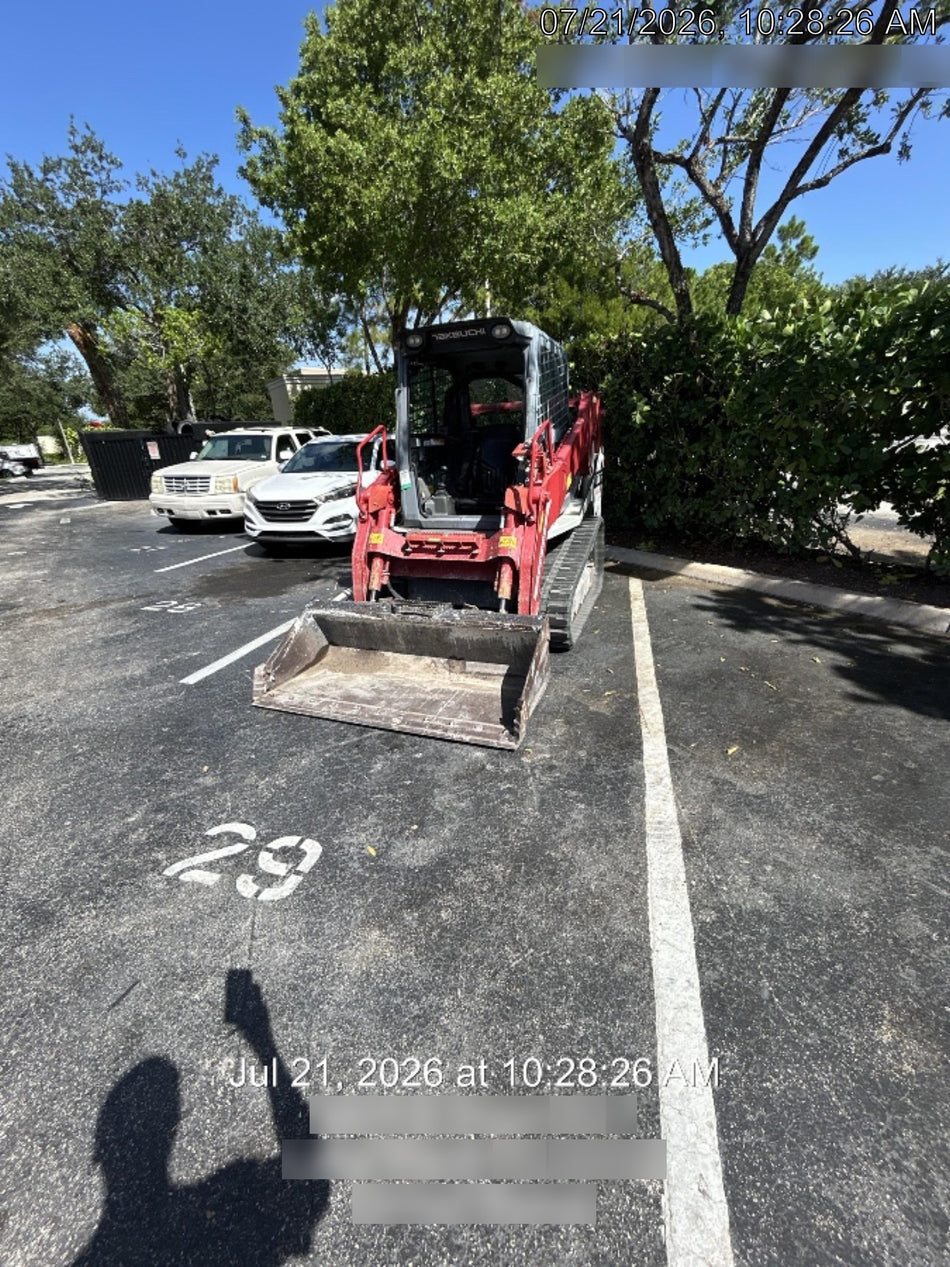 2023 TAKEUCHI TL10V2-CR