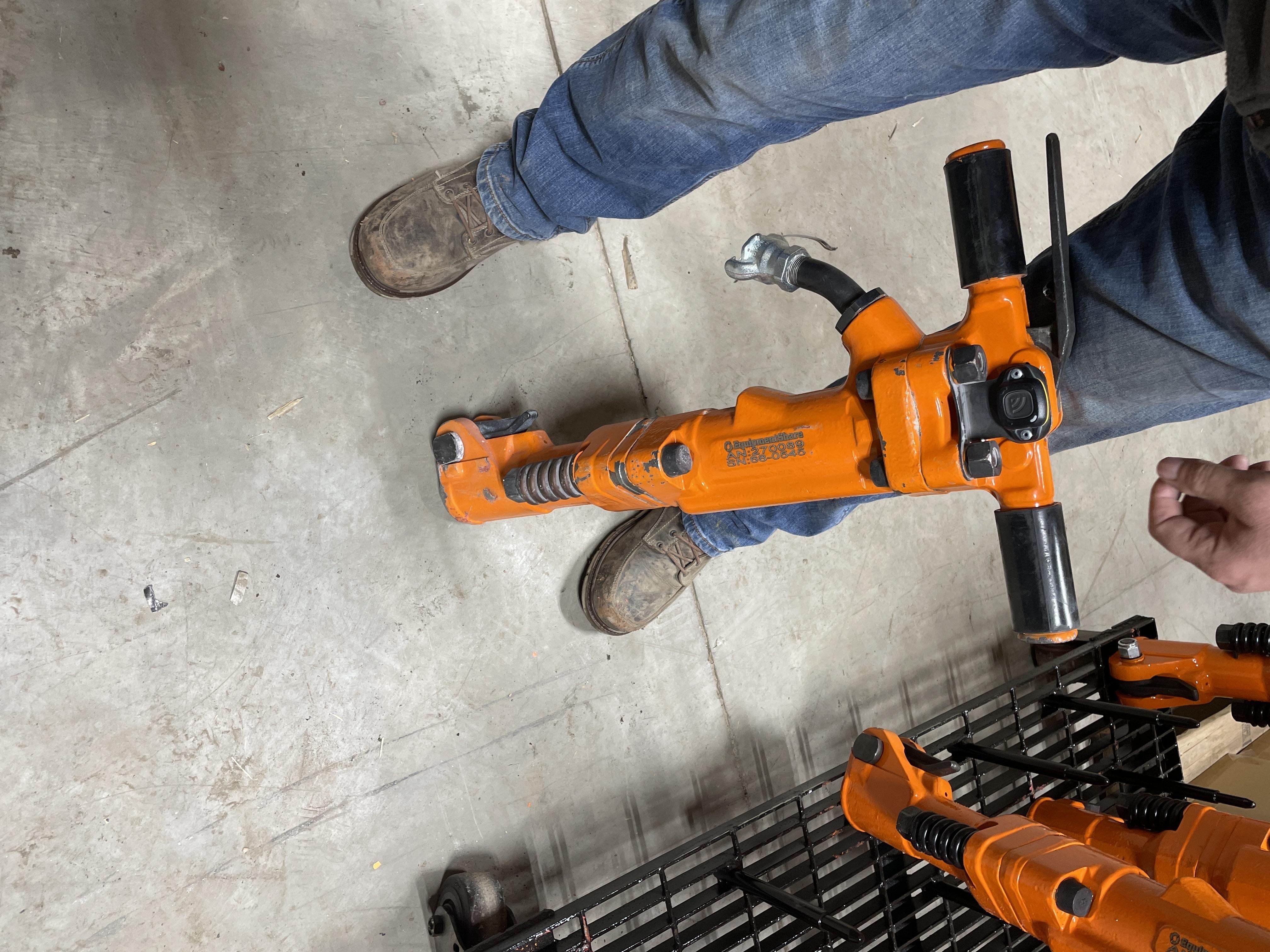 2022 MICHIGAN PNEUMATIC ES-TPB60-118-TRACKER