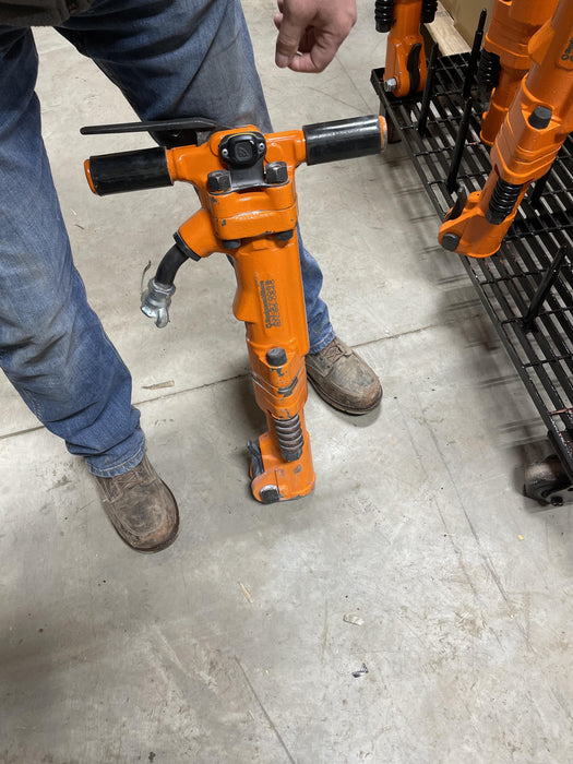 2022 MICHIGAN PNEUMATIC ES-TPB60-118-TRACKER