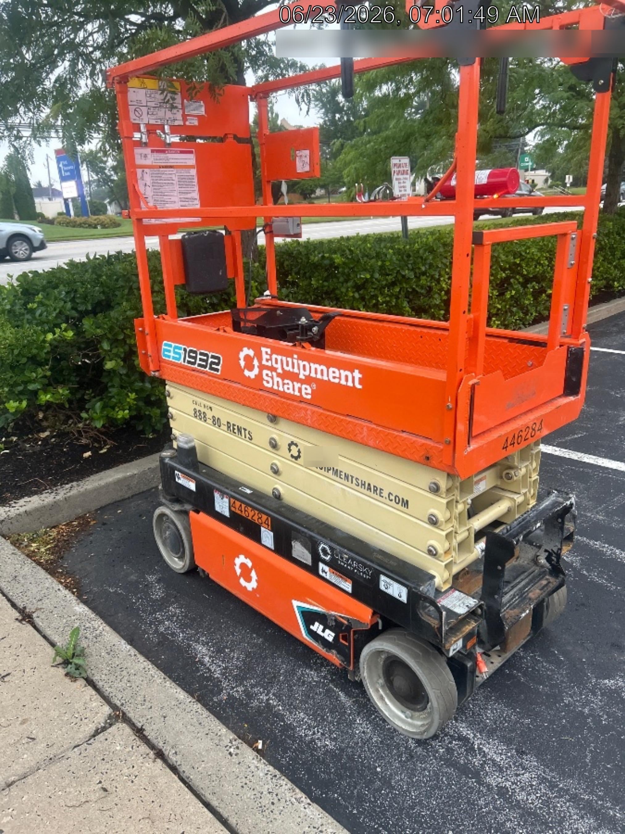 2024 JLG ES1932