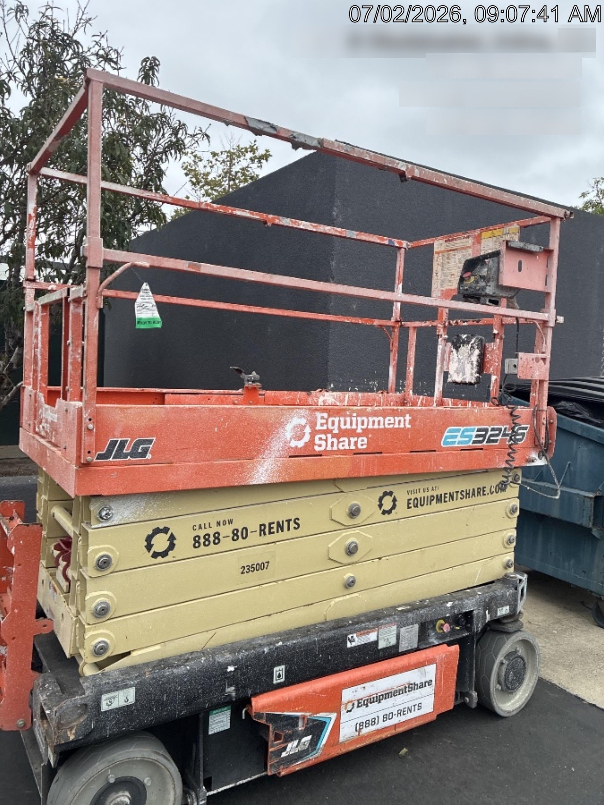 2022 JLG ES3246