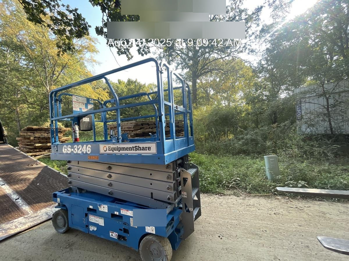 2022 GENIE GS-3246