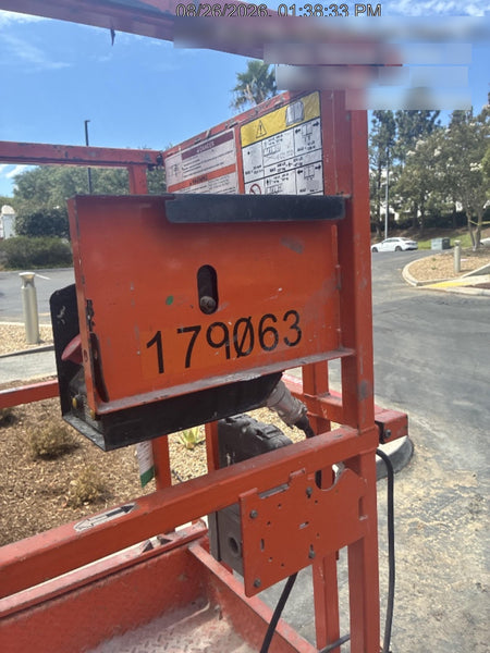 2021 JLG ES1330L