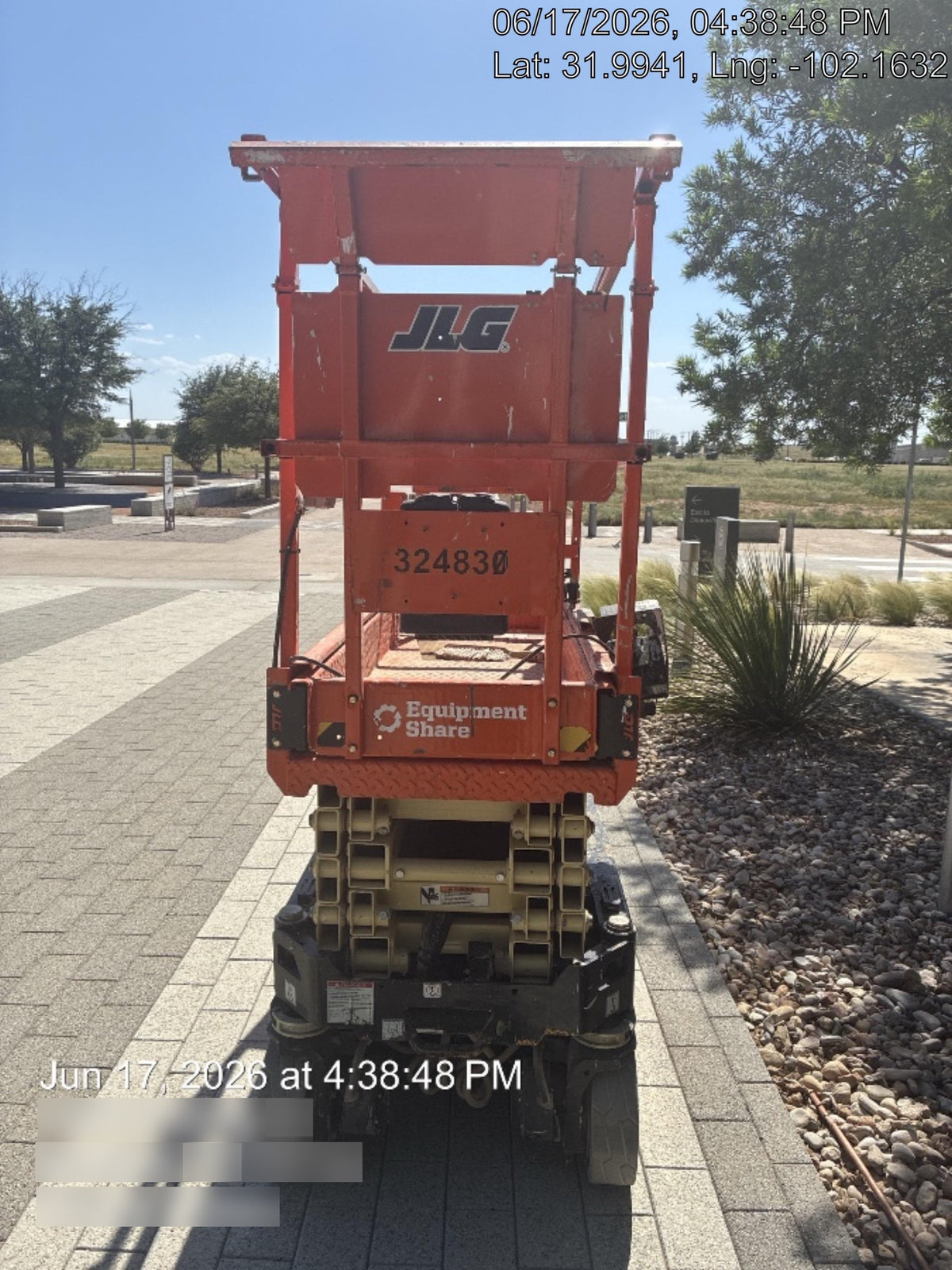 2023 JLG ES1932
