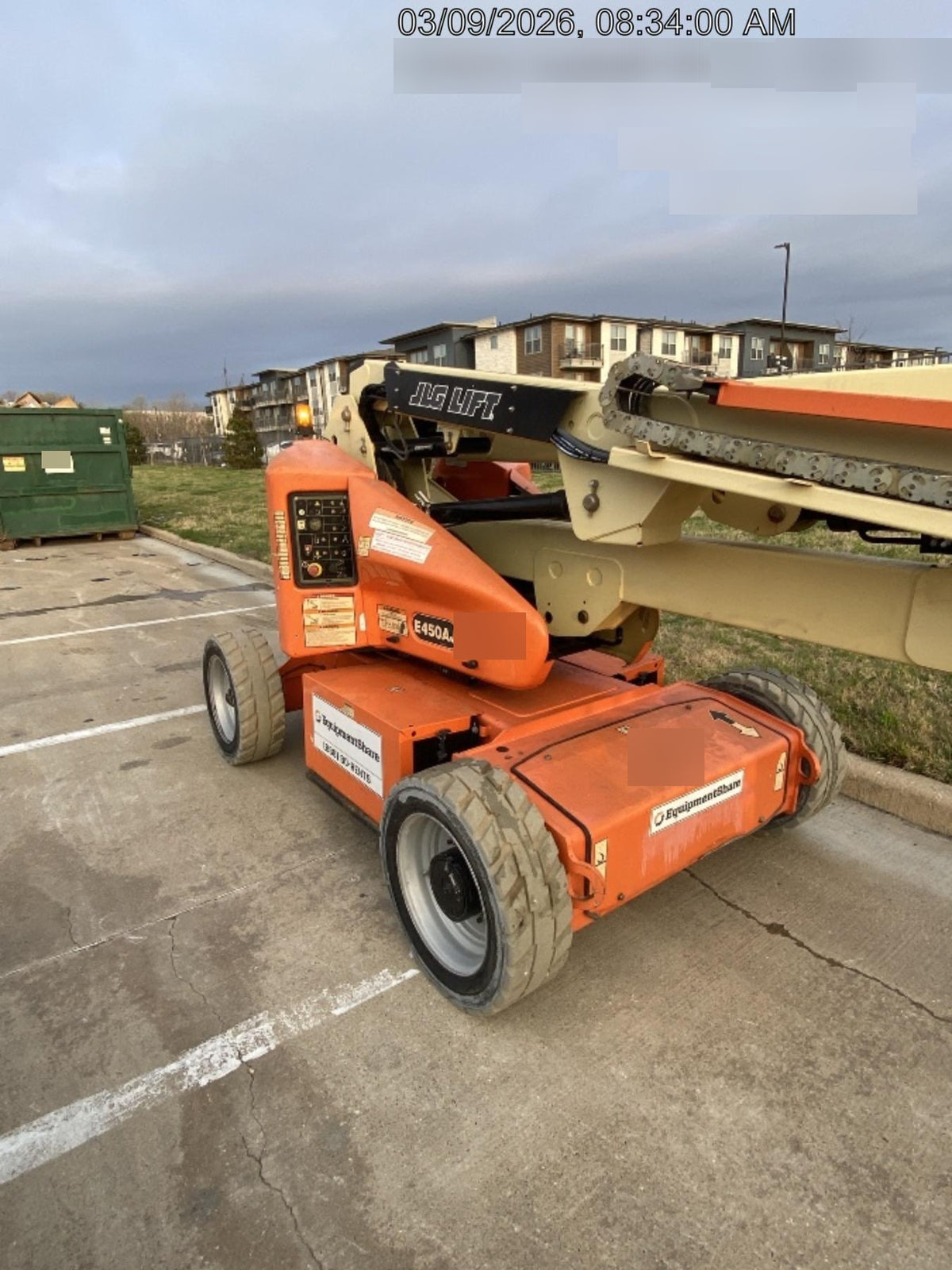 2019 JLG E450AJ