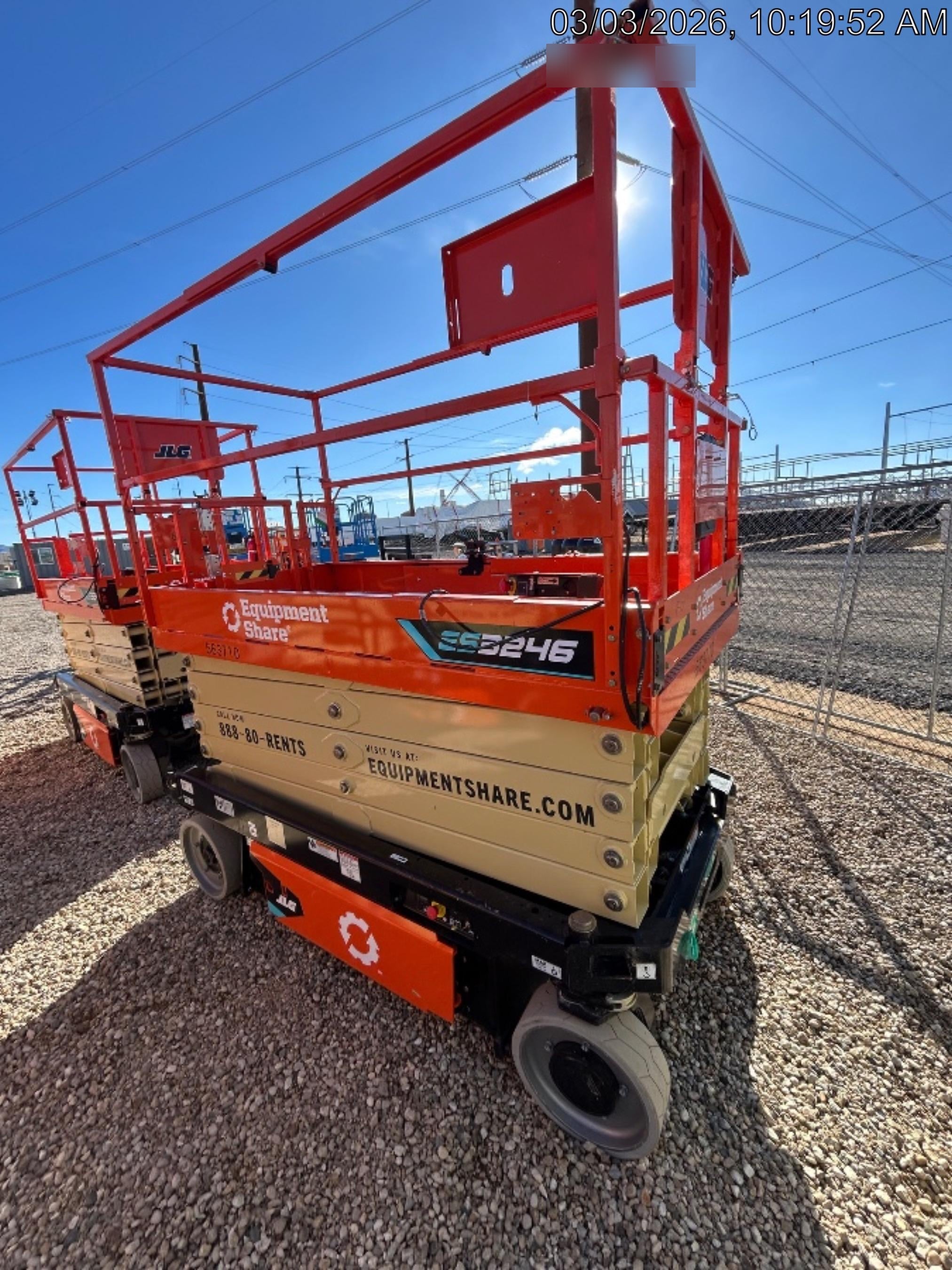 2025 JLG ES3246