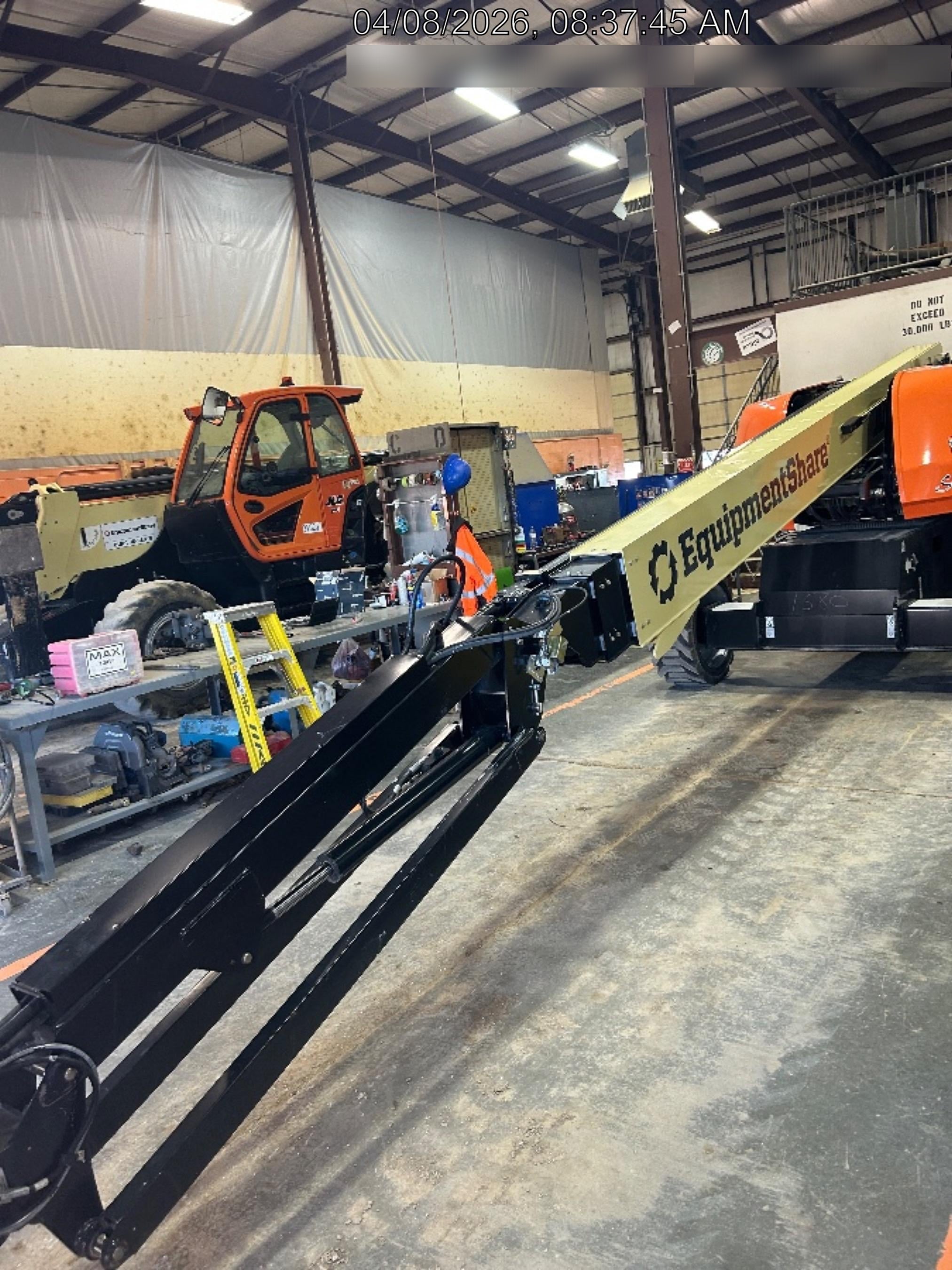 2025 JLG 660SJ