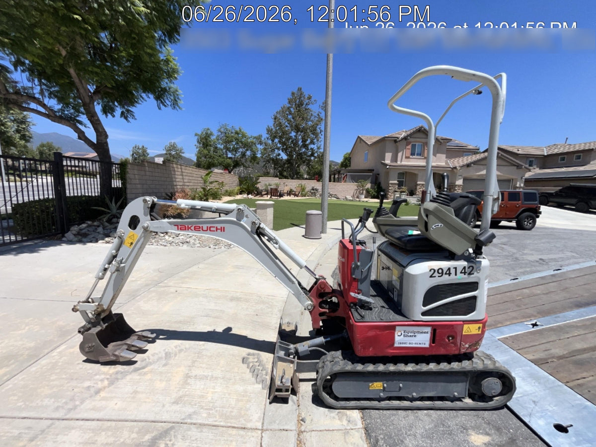 2023 TAKEUCHI TB210R
