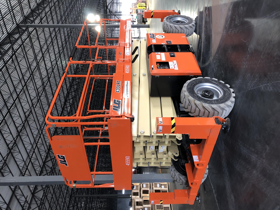 2019 JLG 430LRT