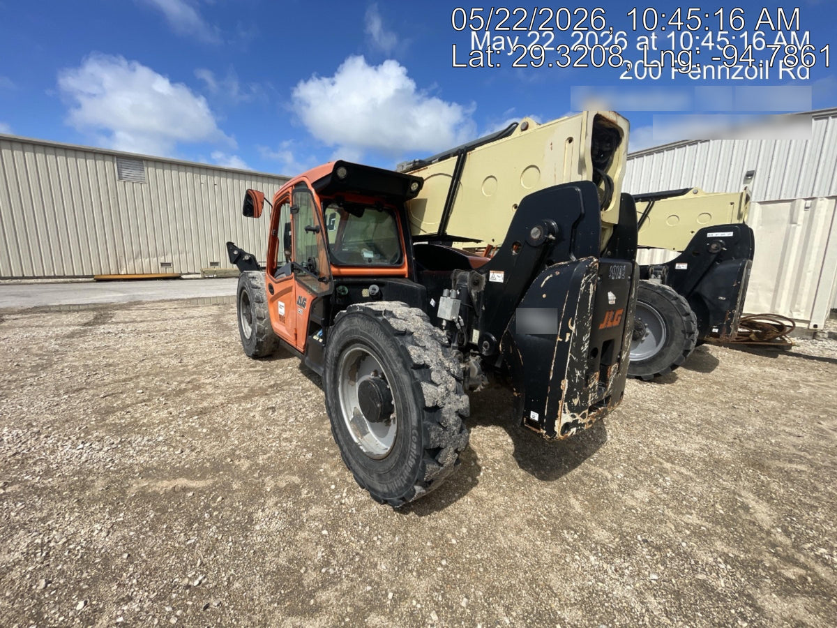 2019 JLG 1255 JLG 1255 T4F w/Full Cab, HVAC, Solid Tires, Work Lights/Beacon, 60" Carriage/Forks