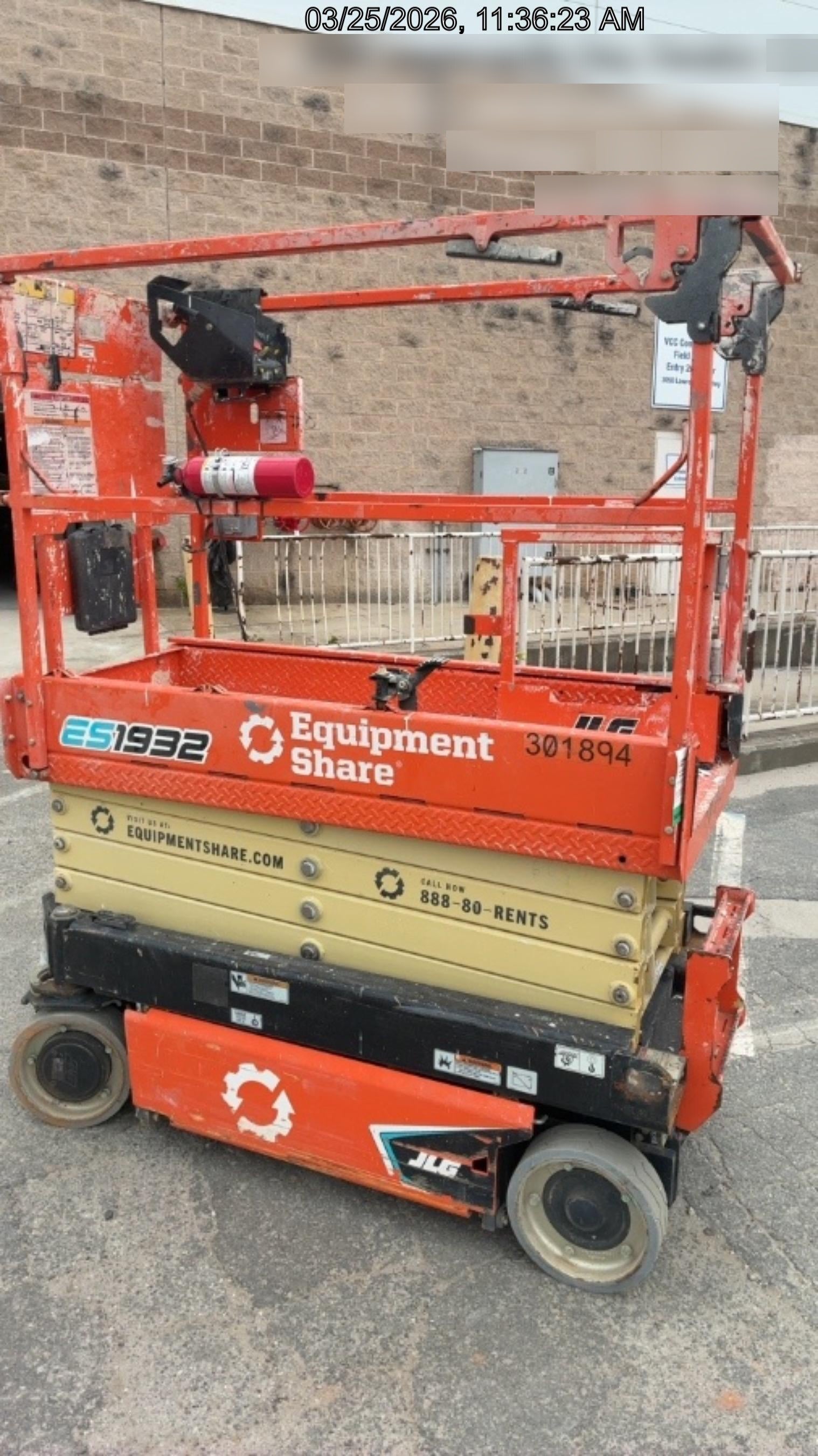 2023 JLG ES1932