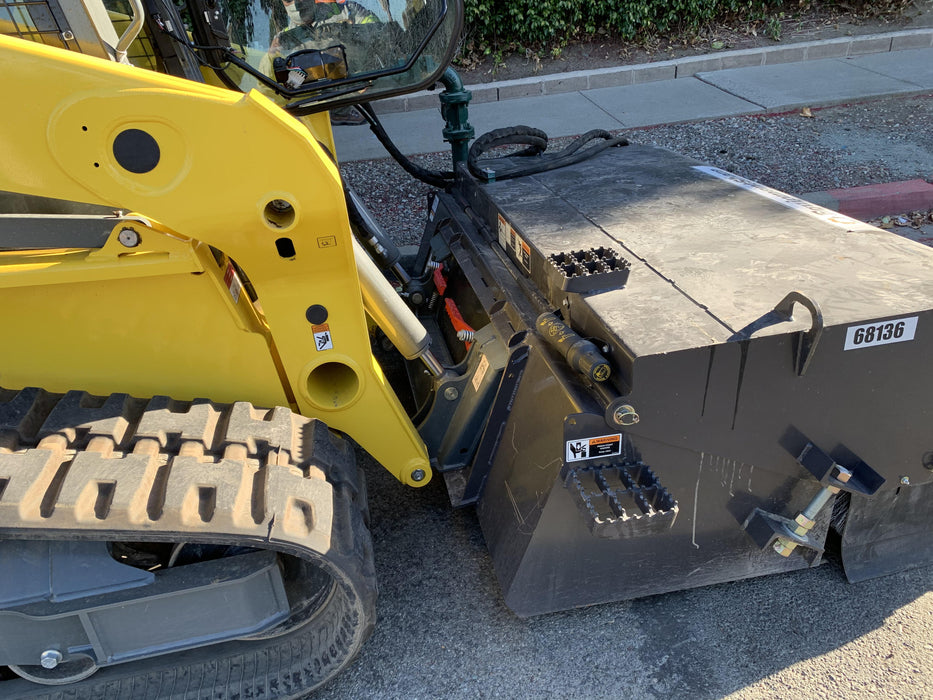 2020 PALADIN Sweepster SB72