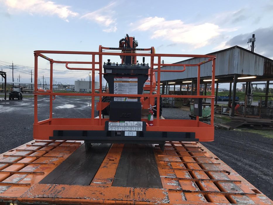 2019 JLG 660SJ