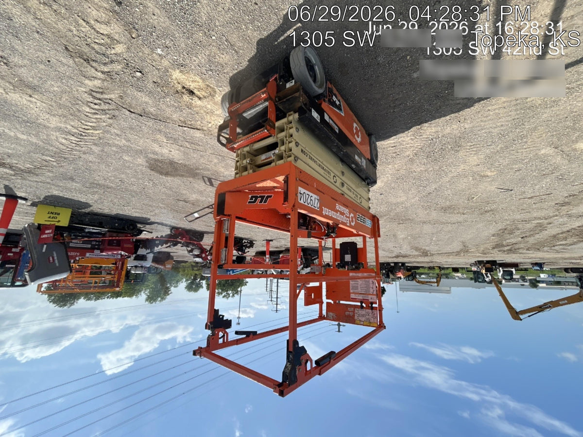 2022 JLG ES1932