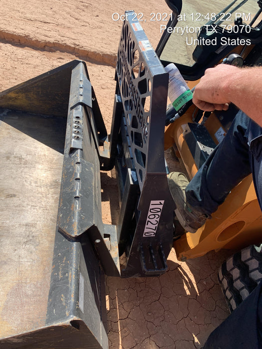 2020 WACKER NEUSON 48" Pallet Forks