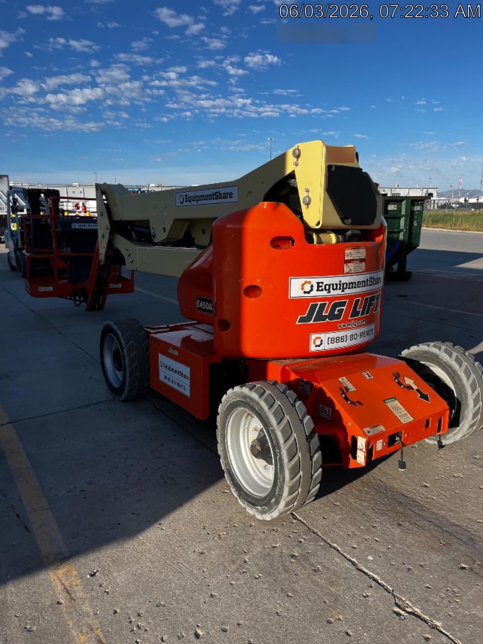 2019 JLG E450AJ