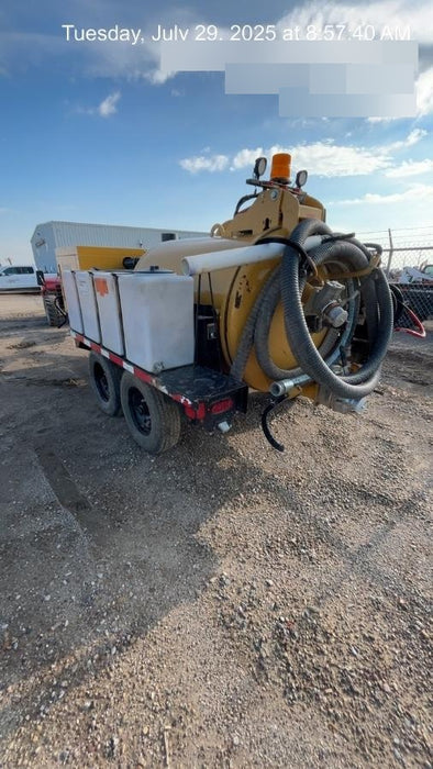 2023 VAC-TRON LP573XDT