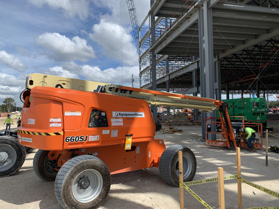 2020 JLG 660SJ