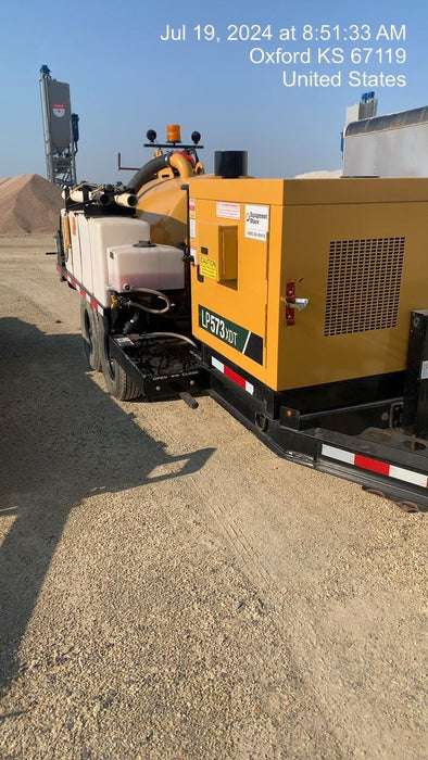 2023 VAC-TRON LP573XDT