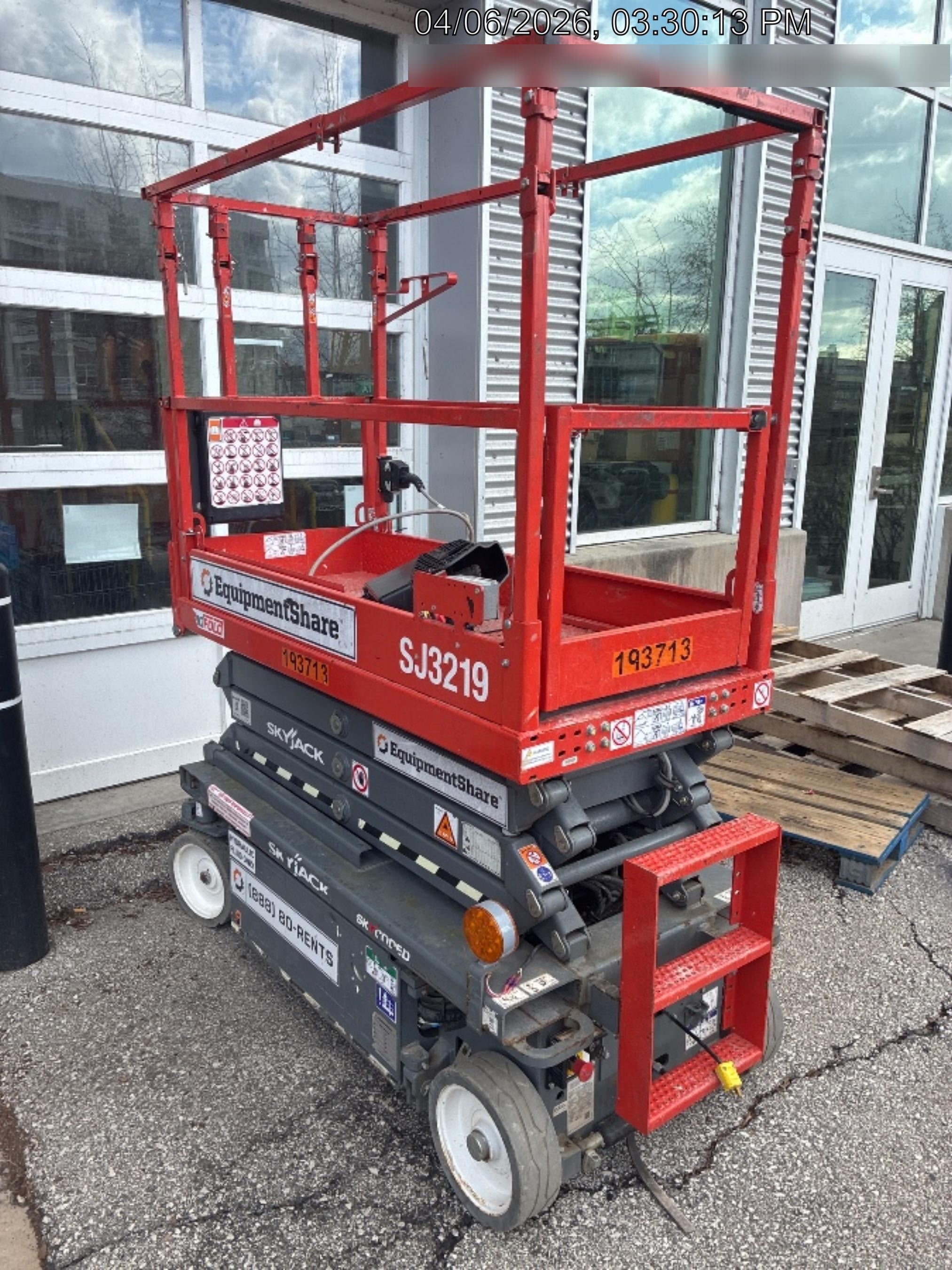 2021 SKYJACK SJ3219
