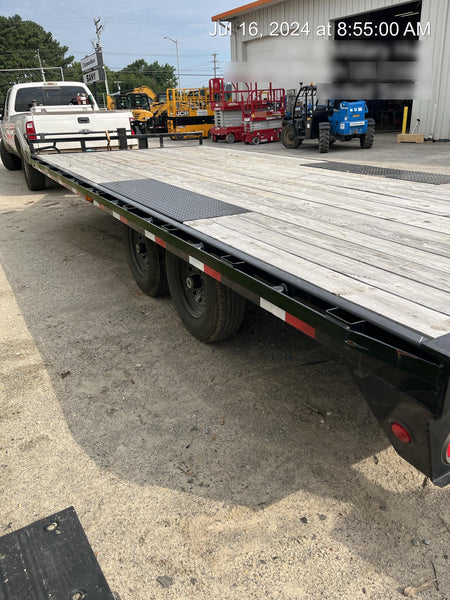 2023 PJ TRAILERS F8