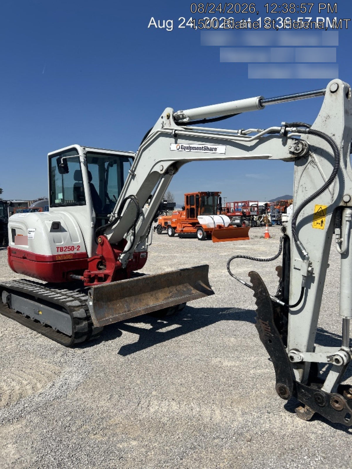 2024 TAKEUCHI TB250-2CR