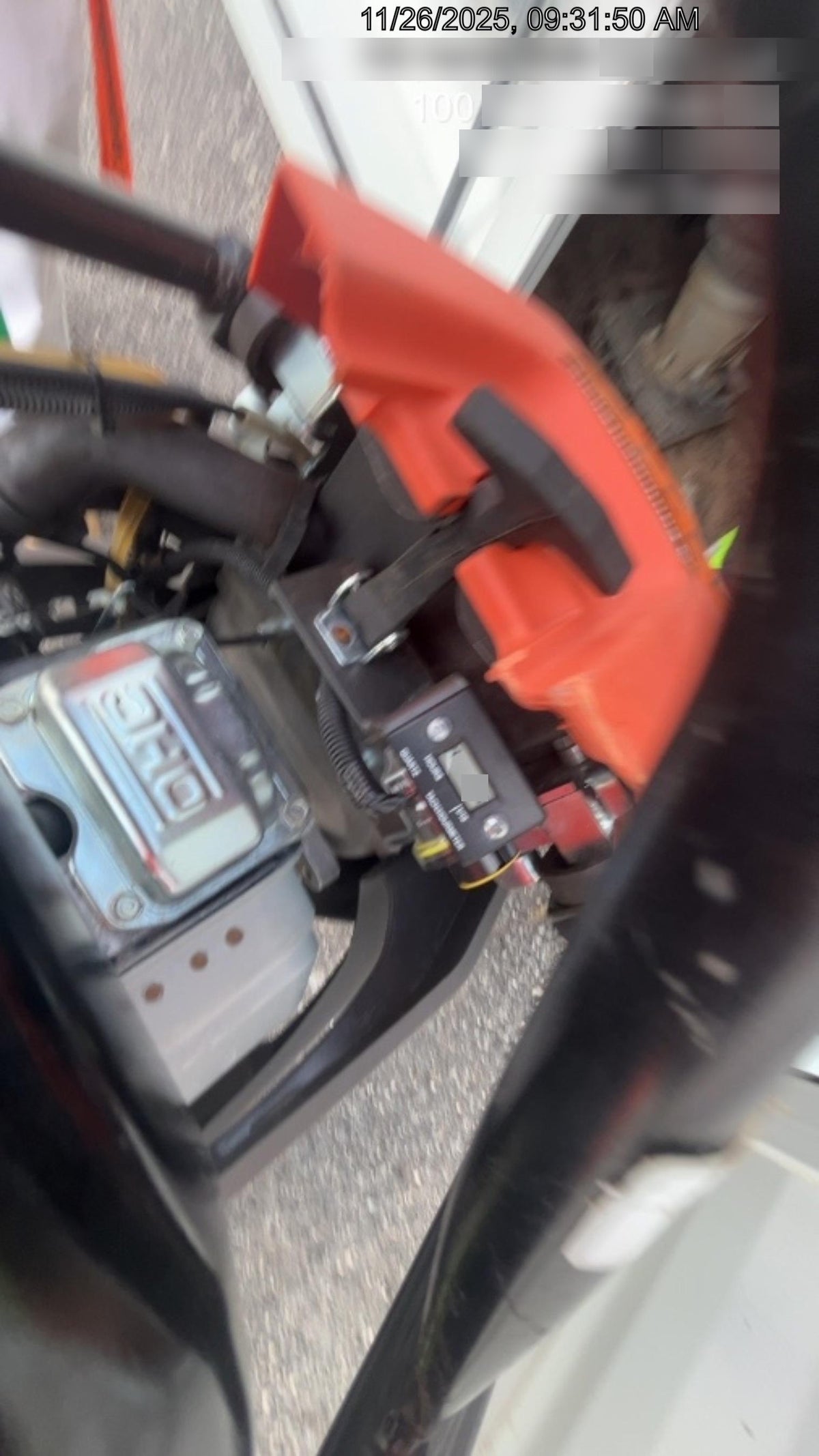 2024 HUSQVARNA LT6005