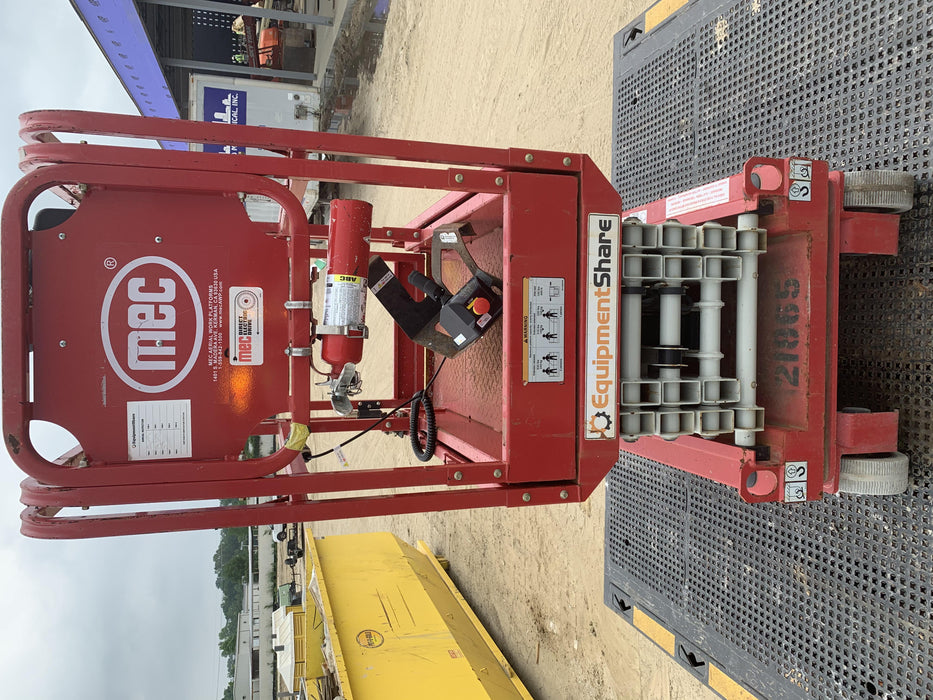 2019 MEC 1330SE MEC 1330SE w/ES Track Hardware, Full Extended 2 Year Warranty