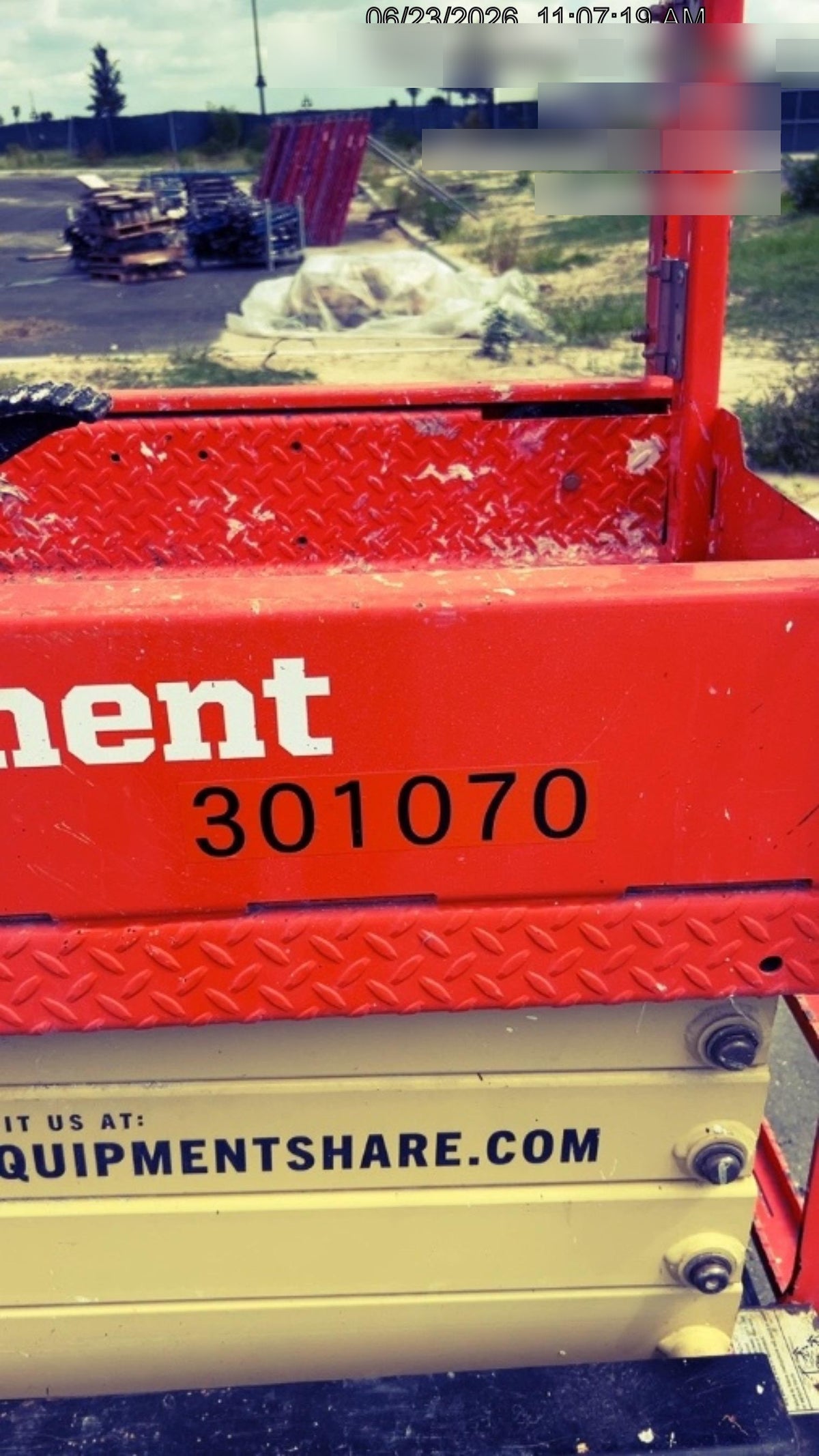 2023 JLG ES1932