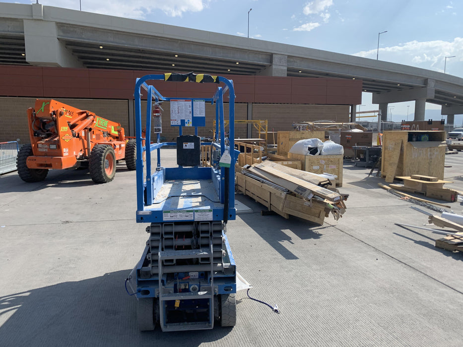 2019 Genie GS-1930 Fixed rails with chain Entry