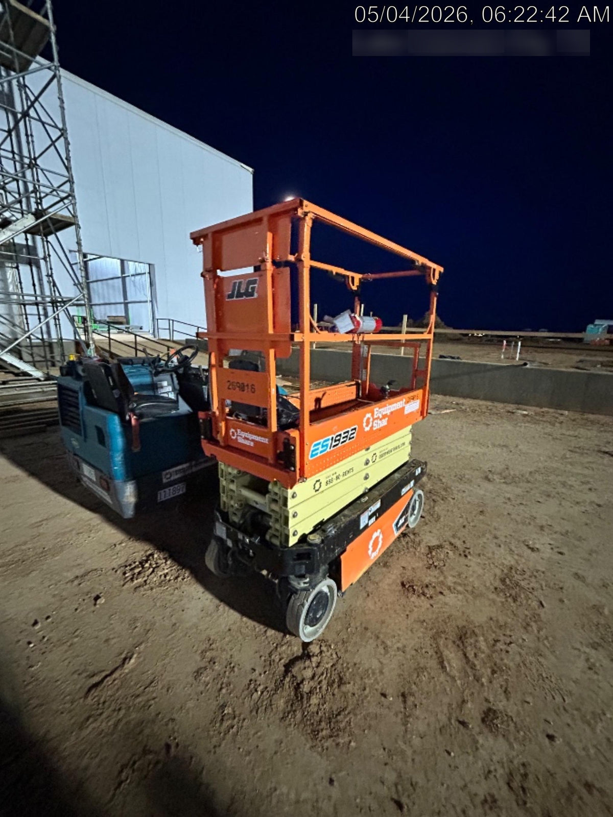 2022 JLG ES1932