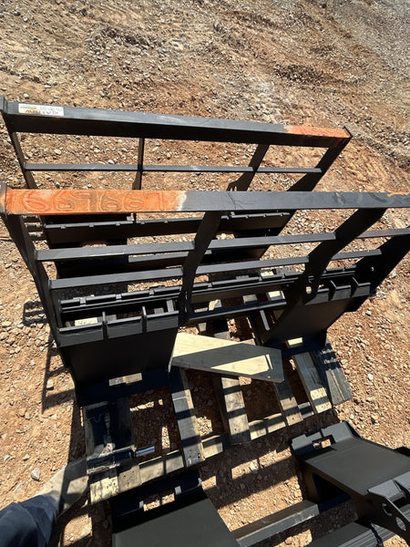 2026 ARROW MATERIAL HANDLING 72" Pallet Forks - Arrow