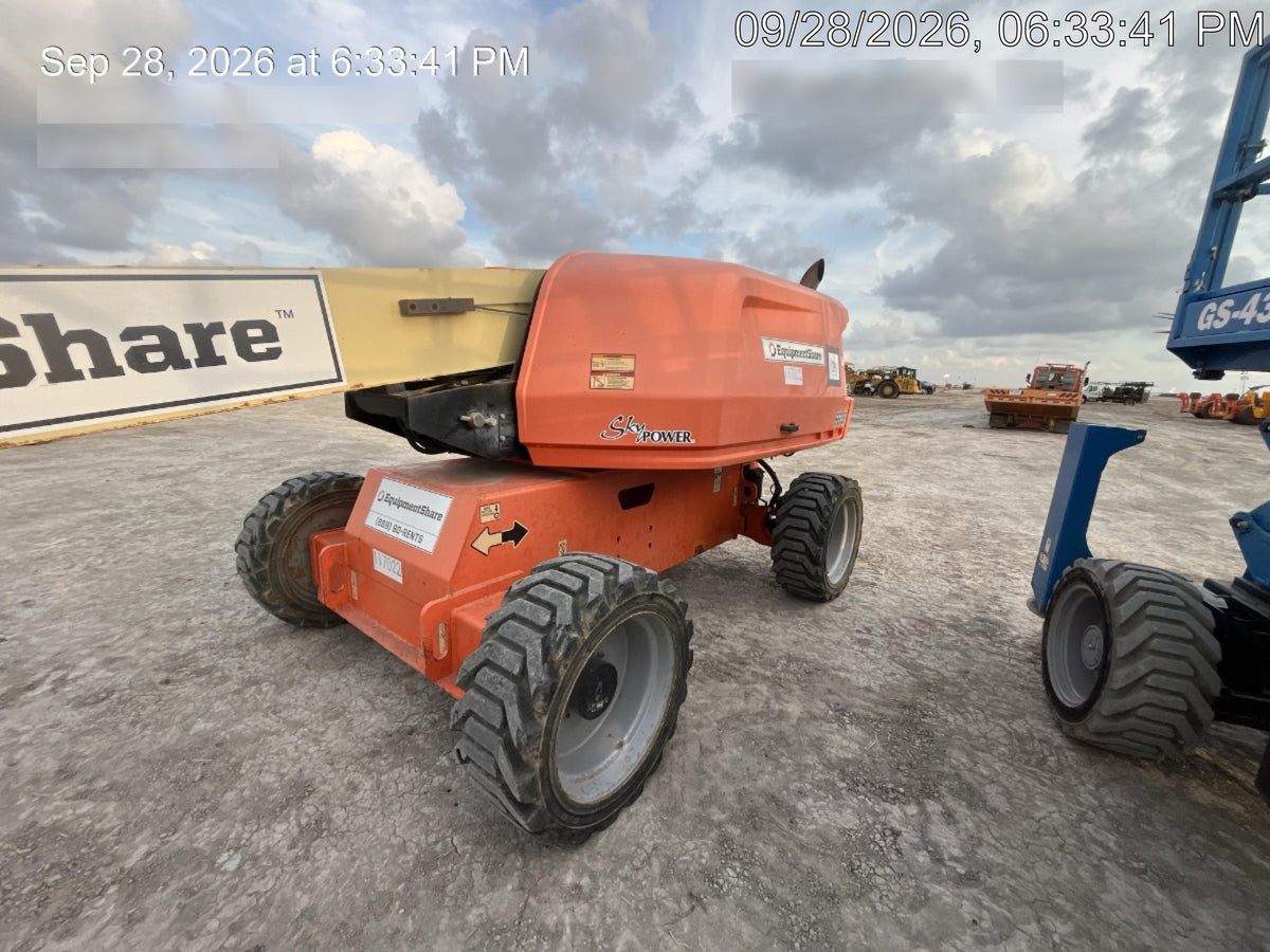 2021 JLG 660SJ