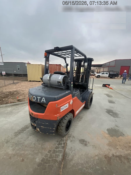 2023 TOYOTA 8FGU30 LP - Quad