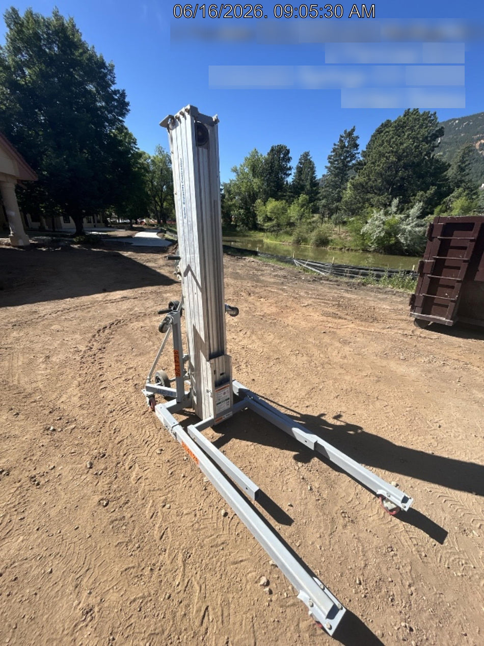 2023 GENIE SLC-24
