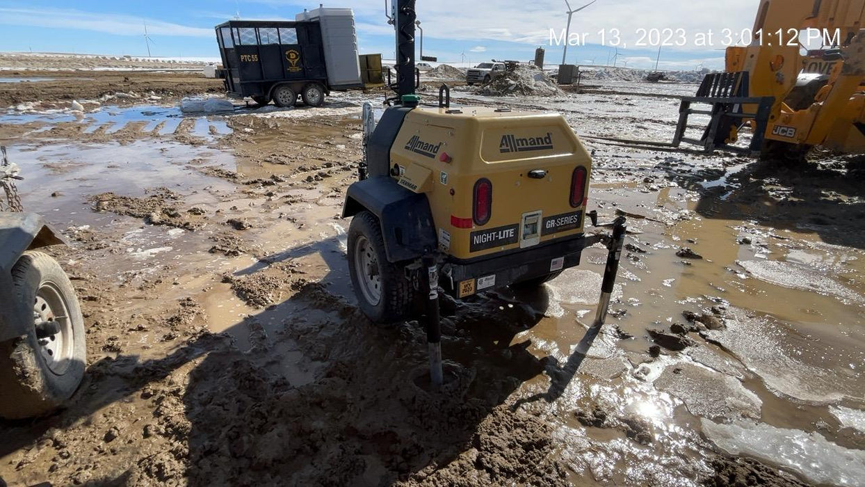 2022 Allmand NLV3GR (4) LED Light Fixture 350W, 23' Vertical Mast, 3kW Prime, Towable, ES Decals, T3