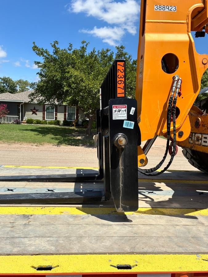 2026 JCB 400/F7377